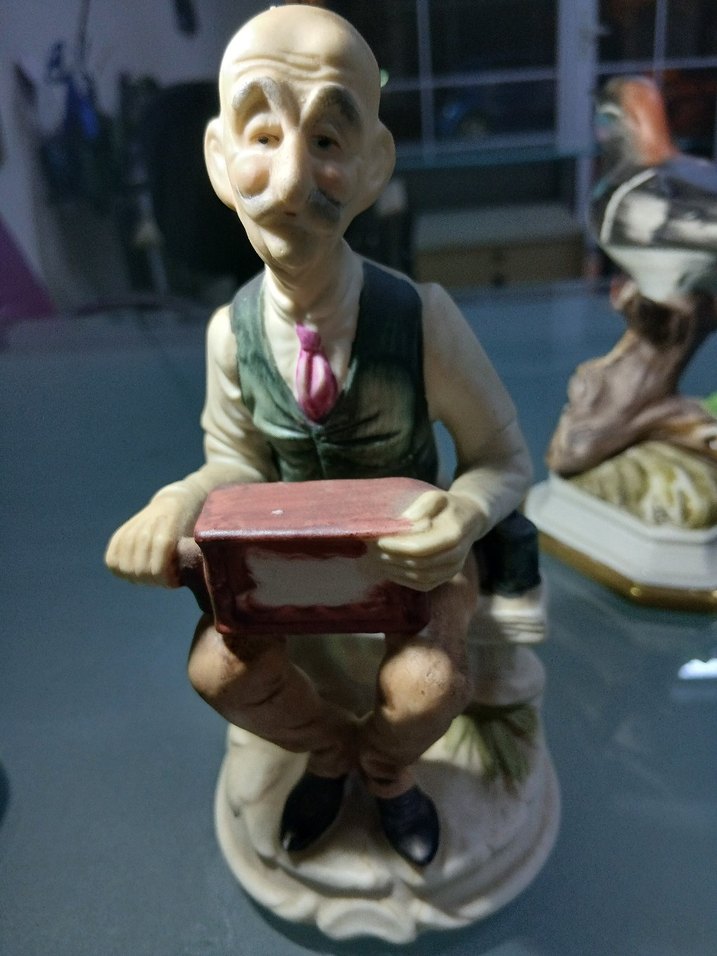 İspanyol damgalı Pastel Tonlarda Beyaz Figürin - Görsel 4