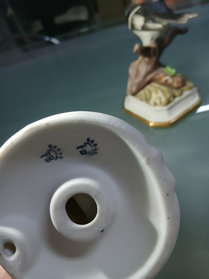 İspanyol damgalı Pastel Tonlarda Beyaz Figürin - Görsel 2