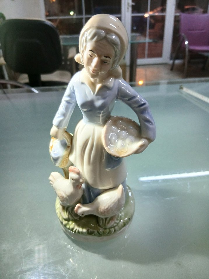 Liadro modeli Fransız damgasız dönem.Pastel Mavi Figürin - Görsel 3