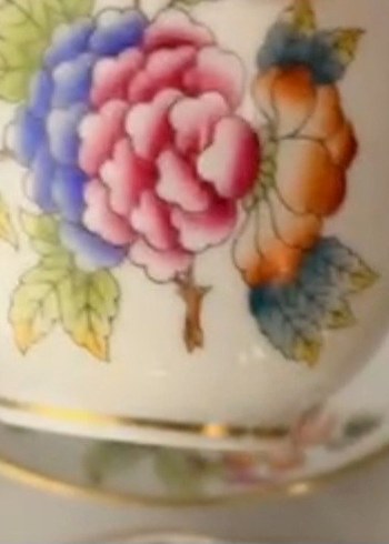 Herend Victoria Renkli Çiçek Desenli Pastel Kapaklı Fincan - Görsel 2