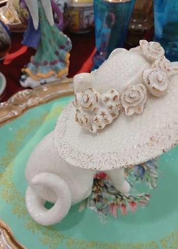 Beyaz Şapkalı Kedi Figürlü biblo damgalı. - Görsel 5