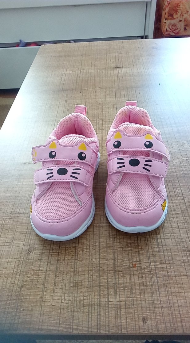 Kız Çocuk Pembe Cırtlı Spor Ayakkabı - Görsel 2