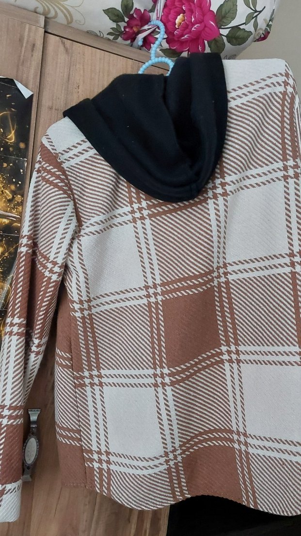 Kahverengi Ekose Bornoz ve Peştemal gömlek tarzı - Görsel 2