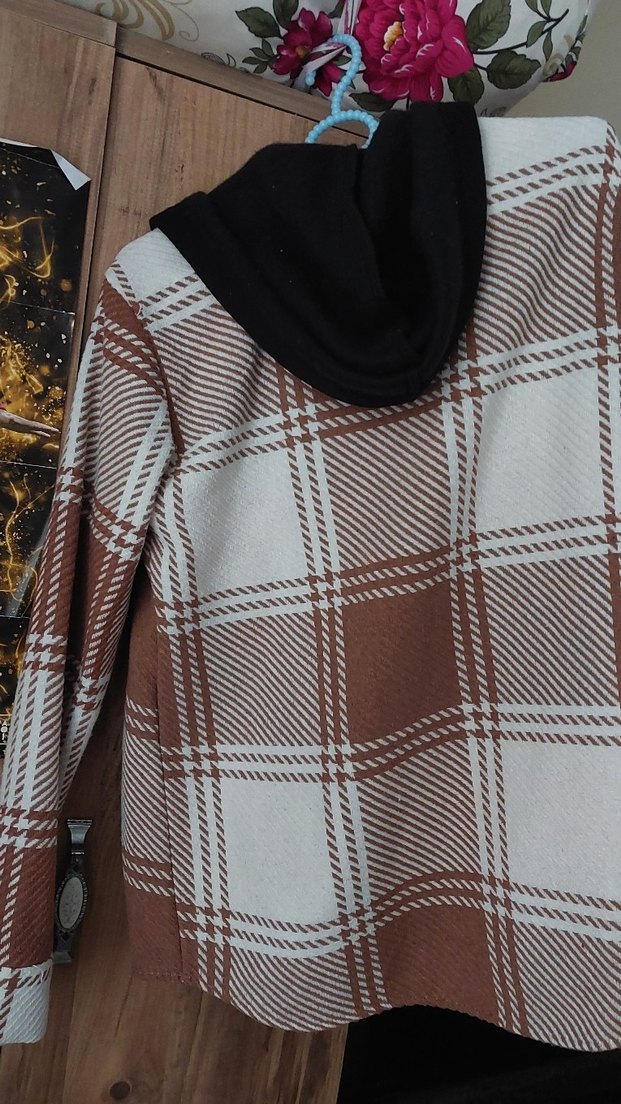 Kahverengi Ekose Bornoz ve Peştemal gömlek tarzı - Görsel 3