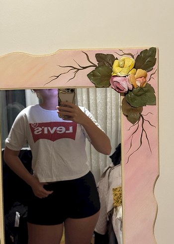 Levis Levi S Beyaz Baskili Kisa Kollu Tisort