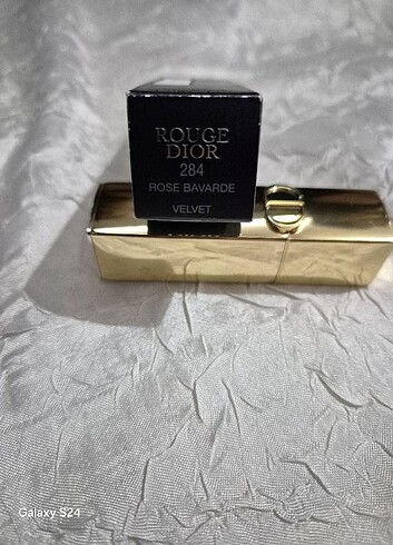 Dior ruj 284 no velvet