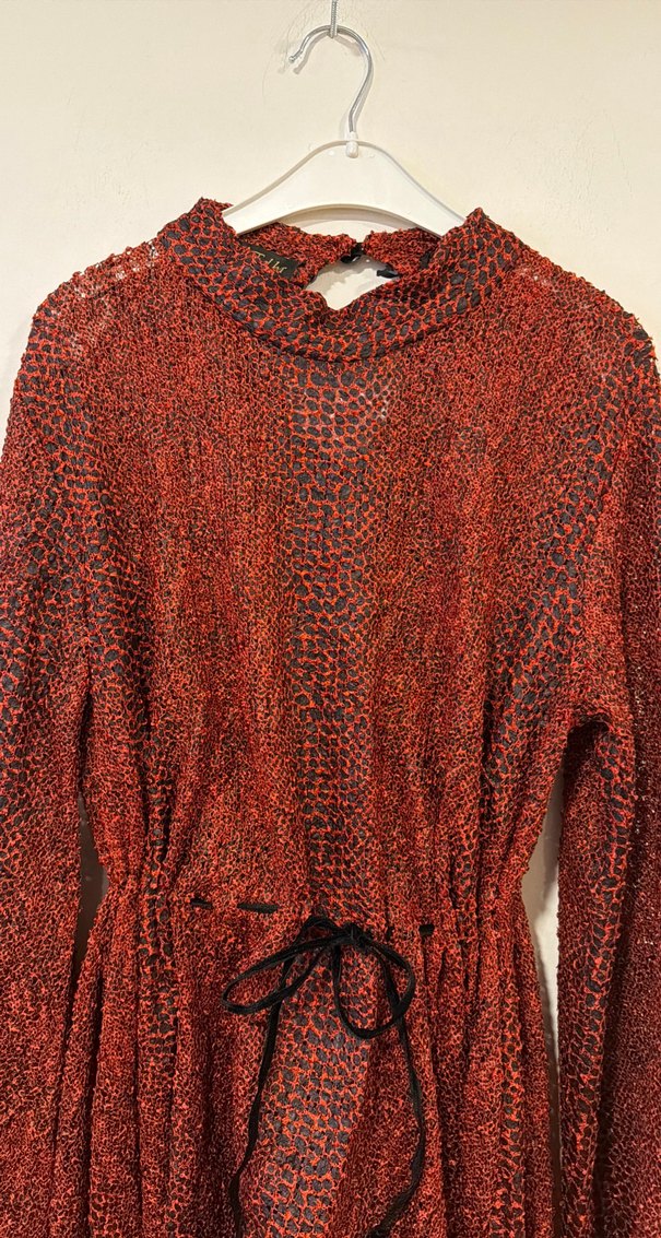 Kırmızı Yılan Desenli Uzun Triko Elbise - Görsel 3