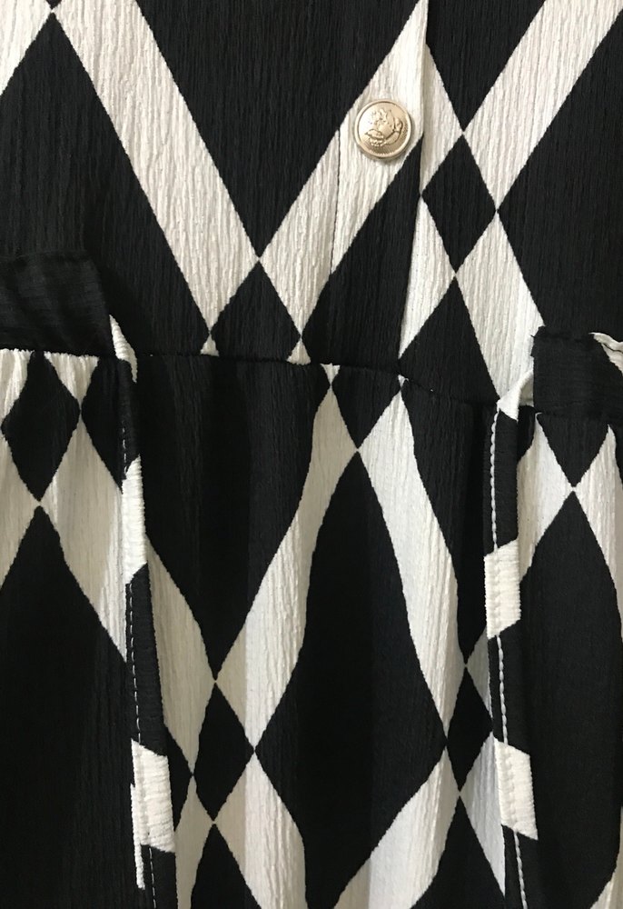 Uzun Siyah Beyaz Desenli Kadın Elbise - Görsel 4