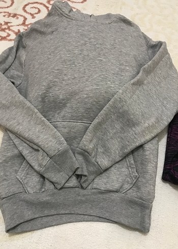 4 adet sweat bir fiyatına hepsi - Görsel 2