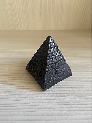 Diğer El Oyması Mermer Mısır Piramidi
