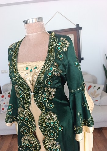 Yeşil Nakışlı Uzun Kadın Bindallı Elbise - Görsel 3