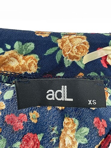 xs Beden çeşitli Renk Adil Işık Bluz %70 İndirimli.