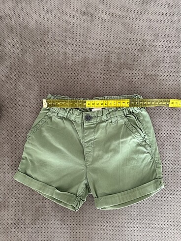 H&M Erkek çocuk H&M şortu (2li) 92 beden.