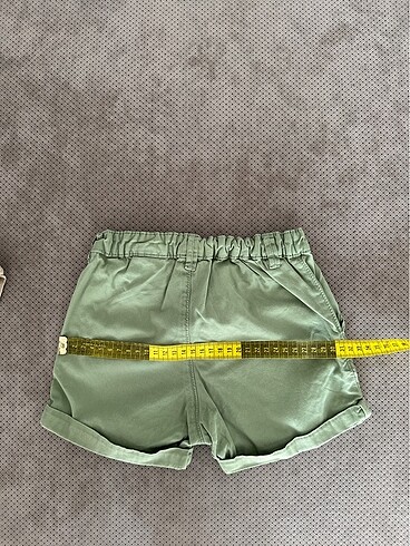 18-24 Ay Beden Erkek çocuk H&M şortu (2li) 92 beden.