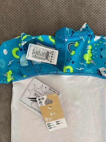 Yeni ve etiketli Decathlon UV korumalı bebek tişörtü. - Görsel 6