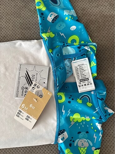 Yeni ve etiketli Decathlon UV korumalı bebek tişörtü. - Görsel 7