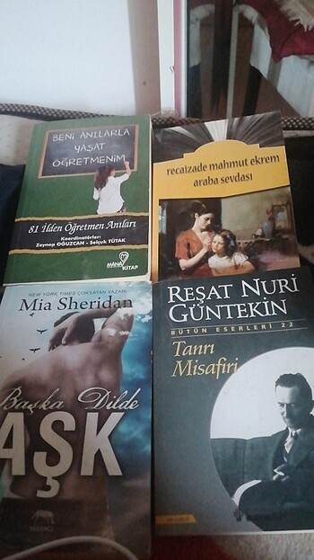 4 Kitap birden