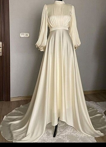 Tesettür saten nikah elbisesi 