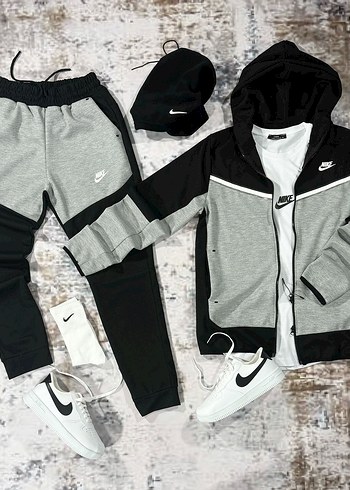 Nike Tech Fleece Kapusonlu Esofman Takimi