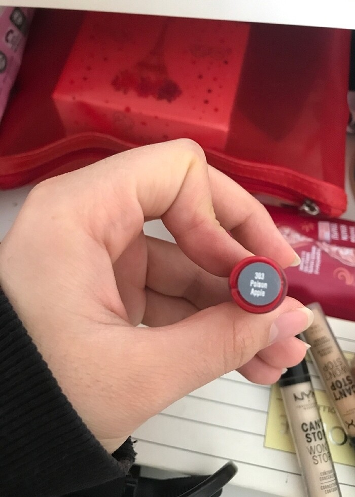 Kırmızı ruj - Görsel 2