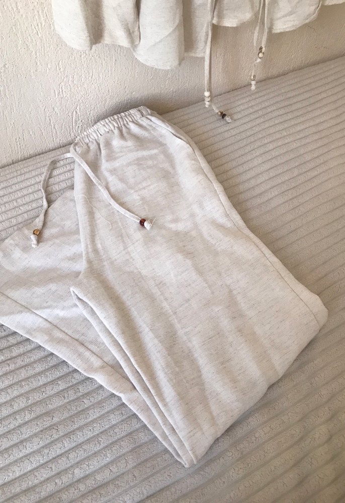 Bohem Tarzda Beyaz Gri Bornoz Takımı - Görsel 2