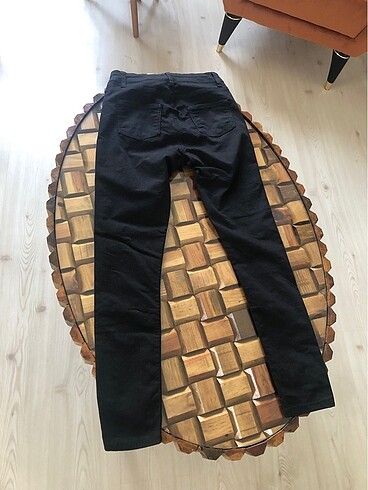 36 Beden Okul için aldım kızım hiç giymedi sıfır dar slimfit