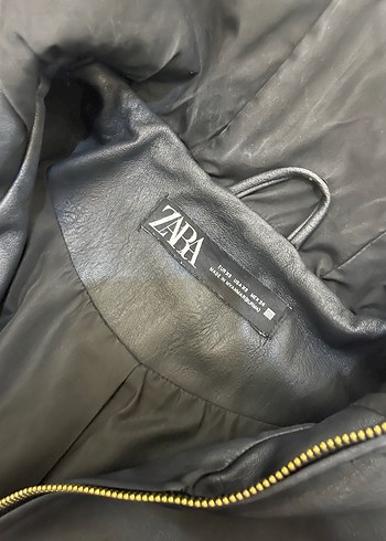 Zara Siyah Kapüşonlu Deri Ceket - Görsel 2