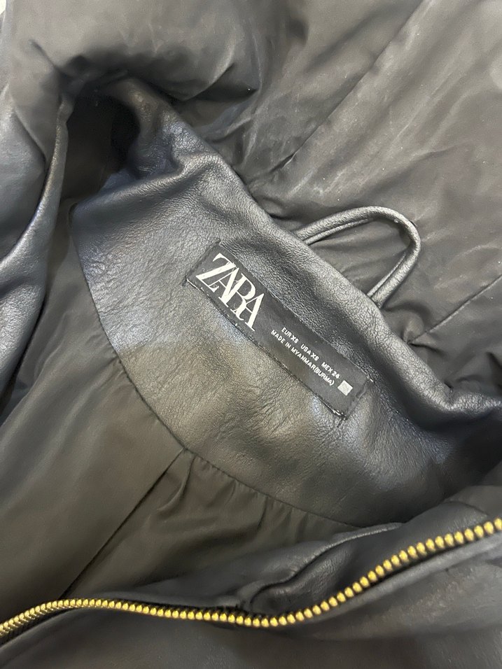 Zara Siyah Kapüşonlu Deri Ceket - Görsel 2