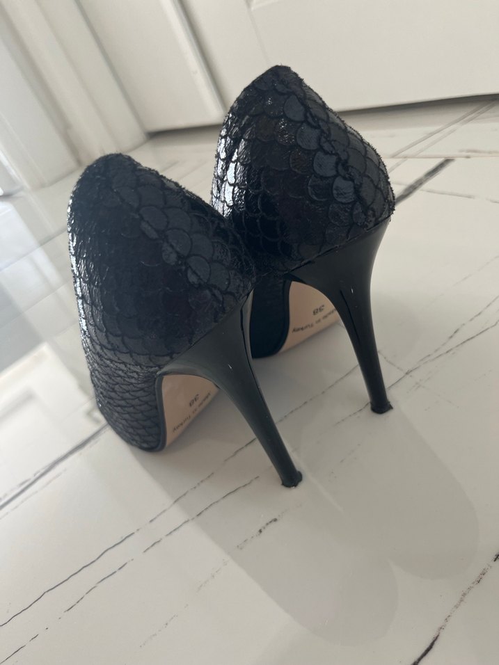 Siyah Yılan Desenli Stiletto Topuklu Kadın Ayakkabı - Görsel 3