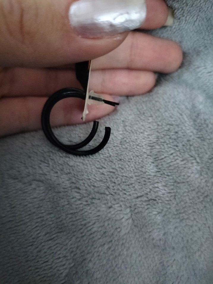 Siyah Minimalist Midi Küpe - Görsel 2