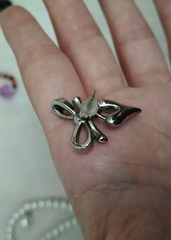 Silver Fiyonk ve Kalp Detaylı Midi Küpeler - Görsel 2