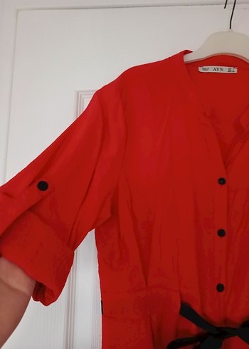 Kırmızı Kadın Düğme Detaylı Gömlek - Görsel 4