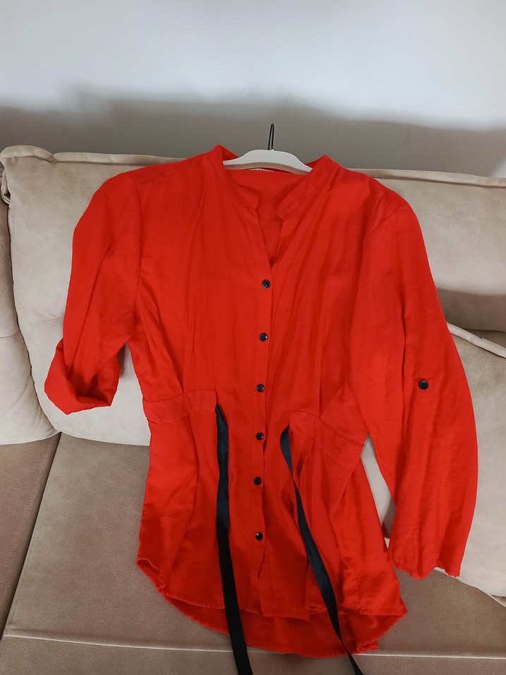 Kırmızı Kadın Düğme Detaylı Gömlek - Görsel 2