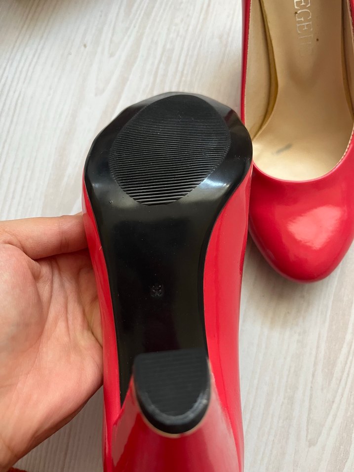 Klasik Rugan Kadın Topuklu Ayakkabı - Görsel 5