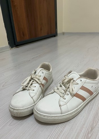 Beyaz Çizgili Minimalist Kadın Sneakers - Görsel 2