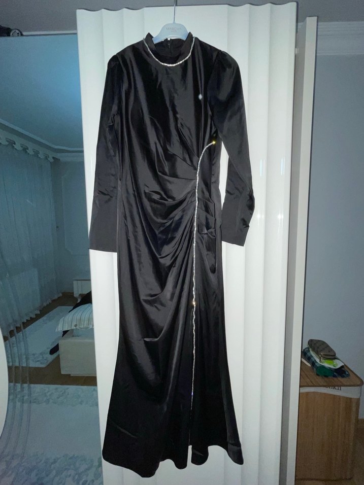 Uzun Kollu Siyah Gotik Uzun Abiye Elbise - Görsel 2