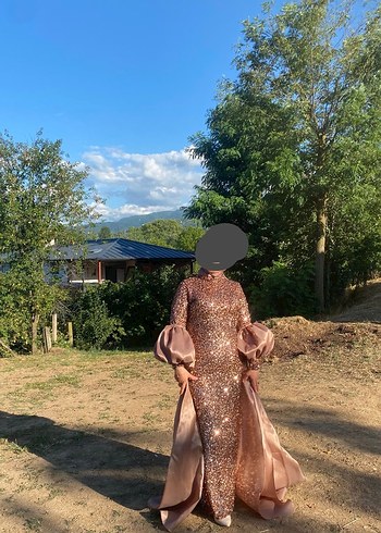 Uzun Parlak Bej Abiye Elbise - Görsel 4