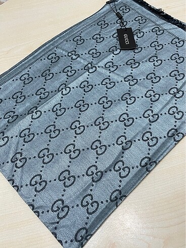  Beden GUCCİ ŞAL