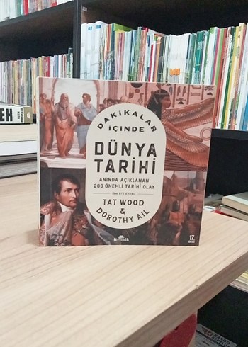 Dakikalar İçinde Dünya Tarihi Kitabı