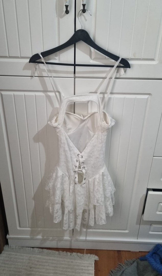 Beyaz Mini Dantel elbise - Görsel 2