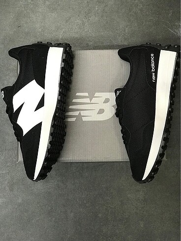 New Balance New Balance 327