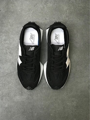 37 Beden siyah Renk New Balance 327
