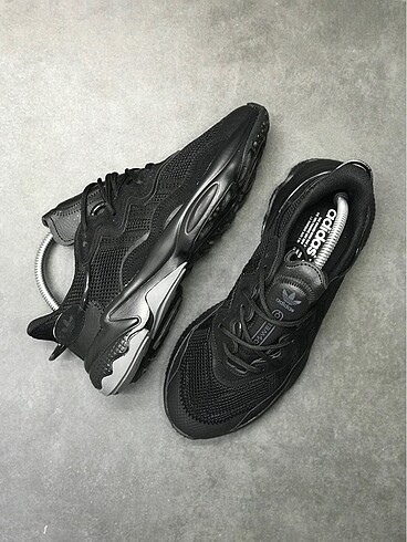 Adidas ozweego