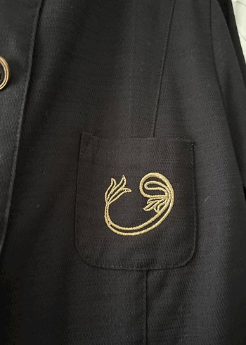 Uzun Siyah Düğmeli Kadın Ceket - Görsel 3