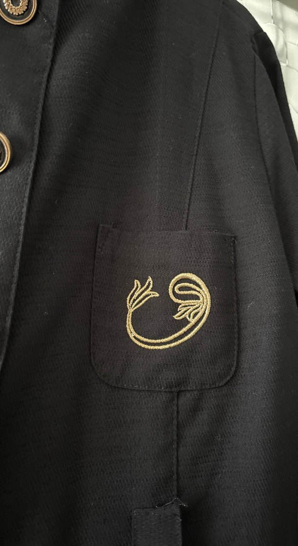 Uzun Siyah Düğmeli Kadın Ceket - Görsel 3