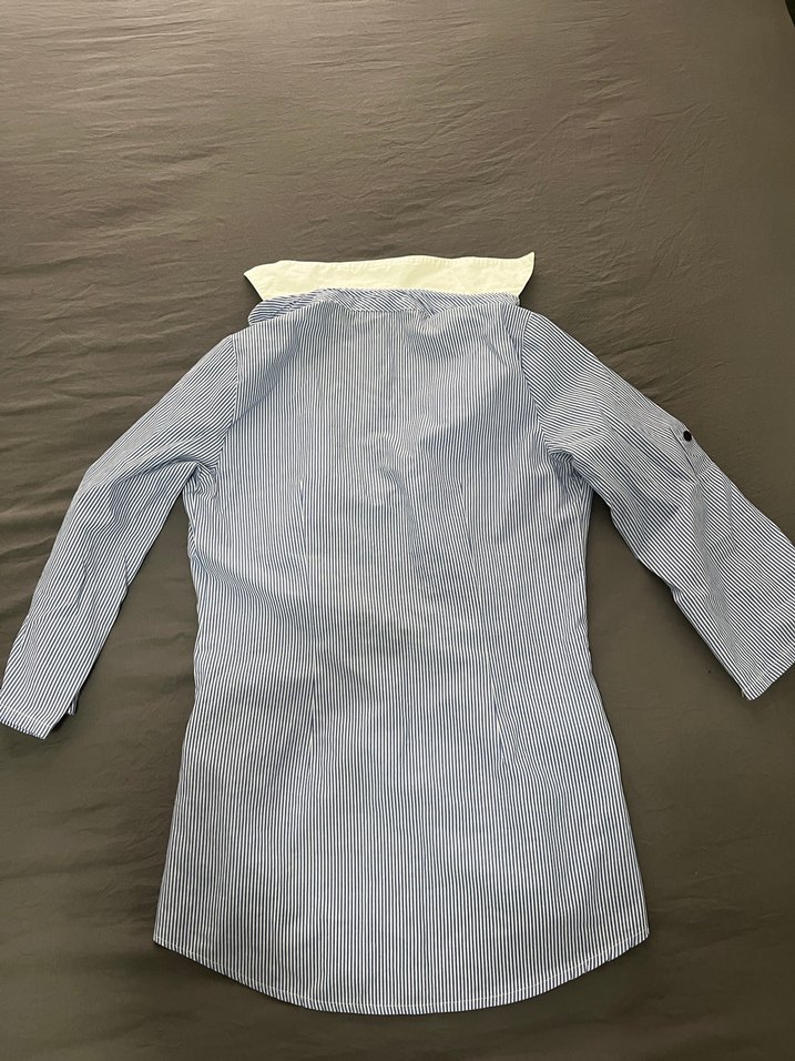 Düğmeli Uzun Kollu Mavi Kadın Gömlek - Görsel 3