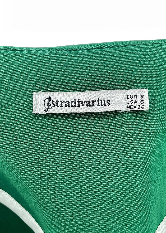 Stradivarius Spor Dış Giyim %70 İndirimli. - Görsel 4