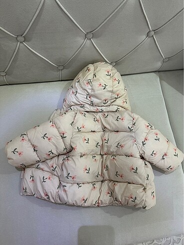 6-9 Ay Beden çeşitli Renk H&M 6-9 ay kız bebek montu