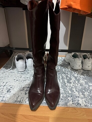 37 Beden Bordo çizme