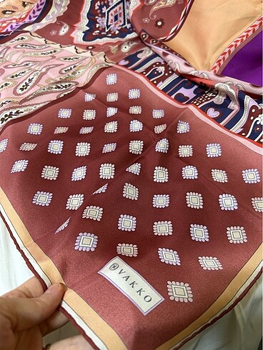 Vakko eşarp - Görsel 2